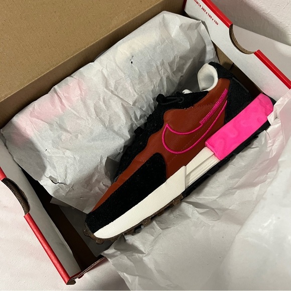 Nike W Fontanka Waffle Womens Sz 5.5 Burnt Sunrise/Pink Prime Blk DC3579800 EUC - Picture 8 of 9